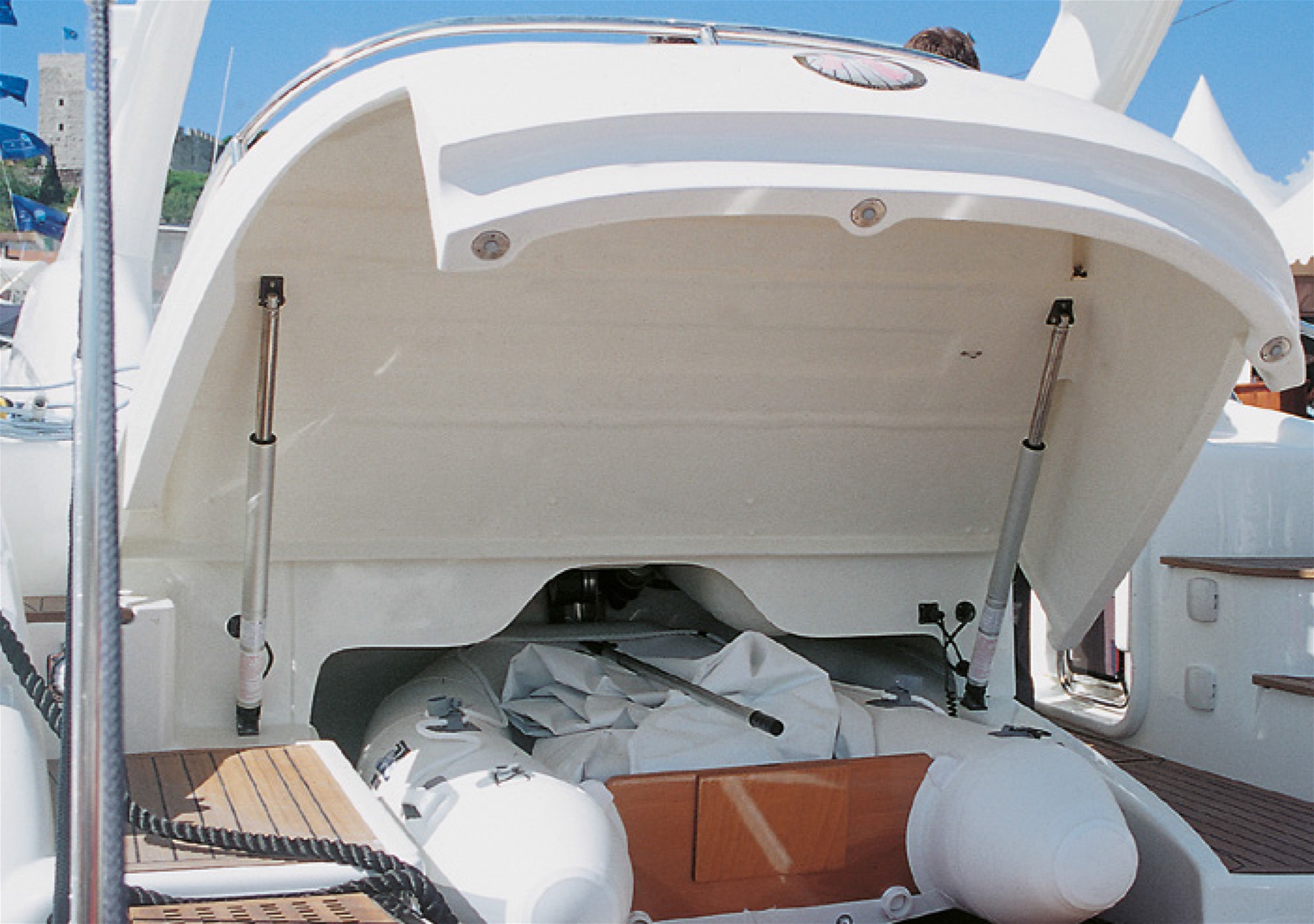 AV AVL & Ulysses Series Electrical Boat Hatch Lifter's