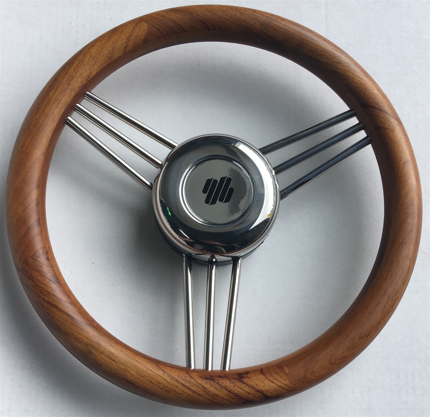 V25M Polished Teak Grip Ss Spokes